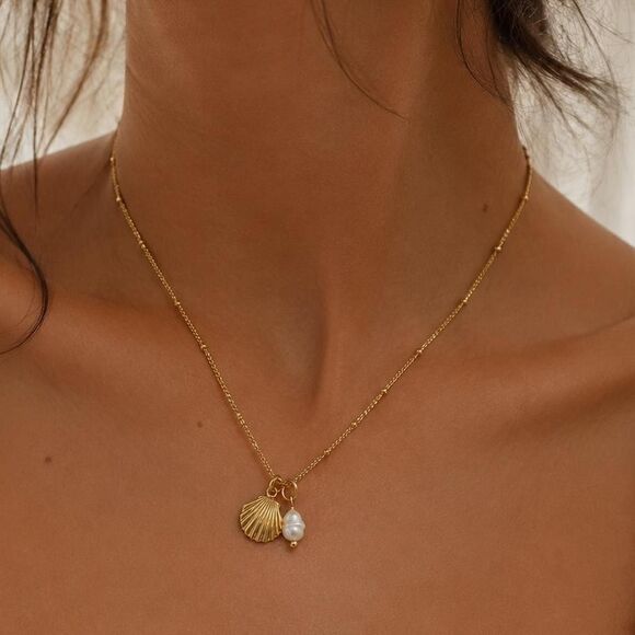 Rooj Jewelry - pearl shell necklace D57